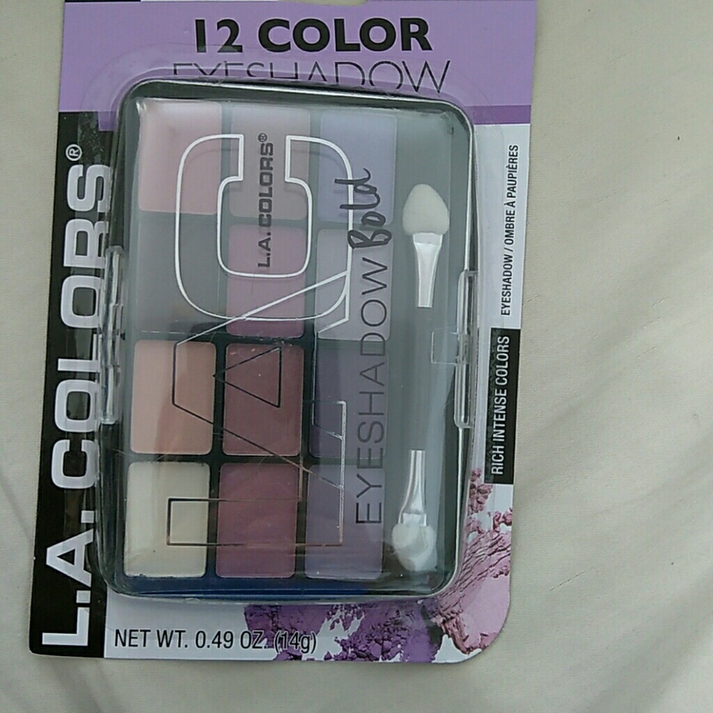 12 Colors Eyeshadow With Brush Compact